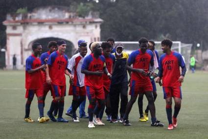 Cuba por un fútbol masivo y competitivo