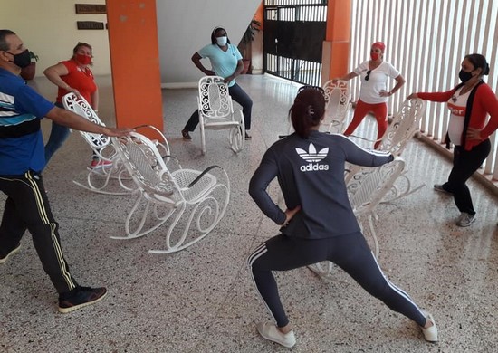 IMPLEMENTACIÓN DE UN PROGRAMA DE EJERCICIOS EN TRABAJADORES CON CONDUCTA SEDENTARIA EN CIENFUEGOS 2017.