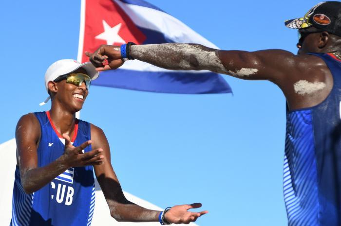 Cachorros y compañía a pelear en Varadero