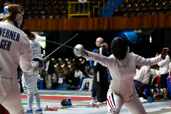 Esgrimistas cubanos por boletos olímpicos a París 2024